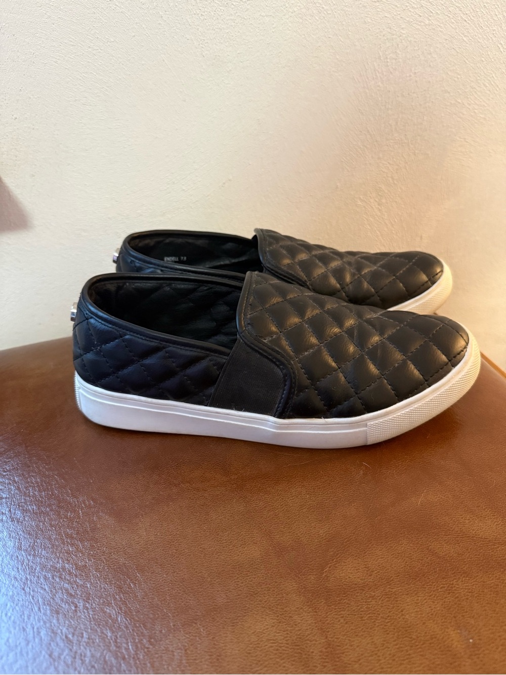 Steve Madden Quilted Slip-On Loafers Women 7.5